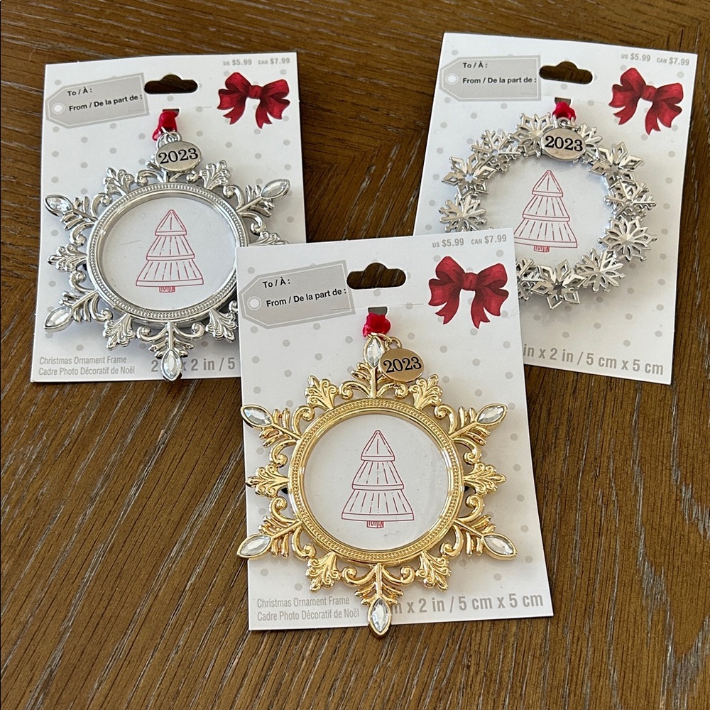 Christmas ornament frame